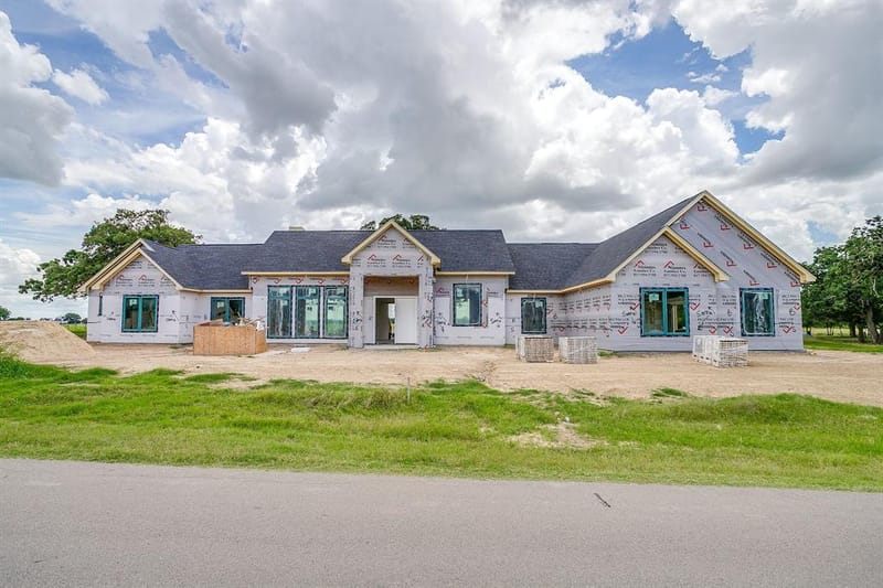 657 S Sugartree Drive, Lipan TX 76462 - Photo 3