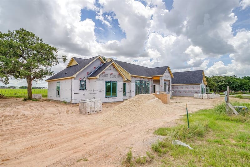 657 S Sugartree Drive, Lipan TX 76462 - Photo 4