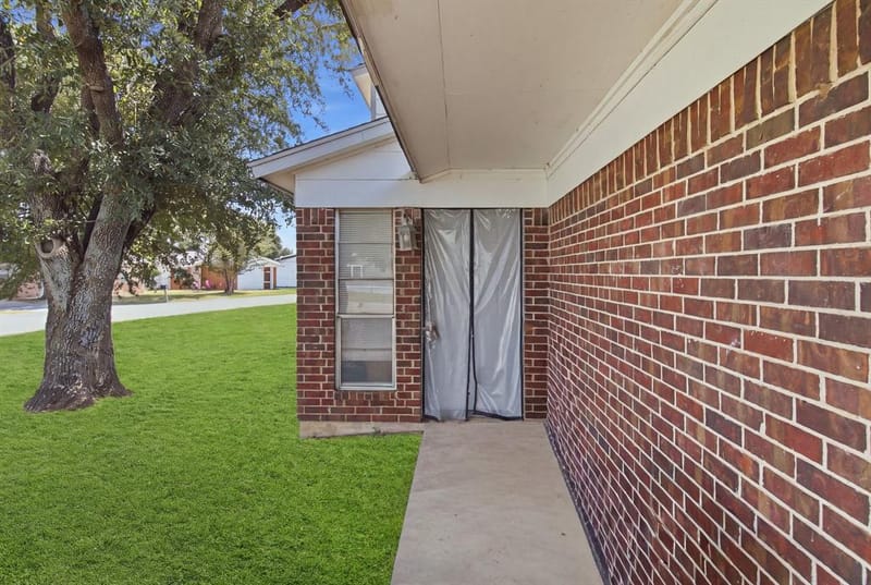 1537 Coral Cut Off, Pelican Bay TX 76020 - Photo 3