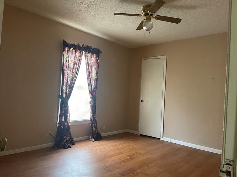406 S Austin Street, Wolfe City TX 75496 - Photo 12