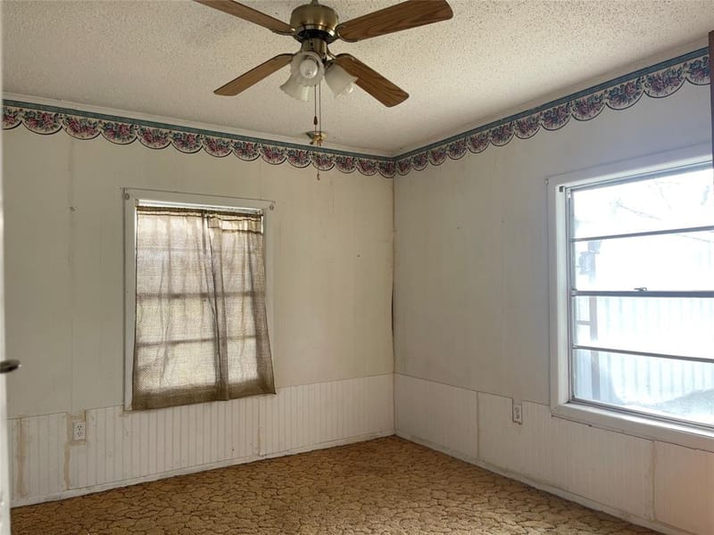 406 S Austin Street, Wolfe City TX 75496 - Photo 14