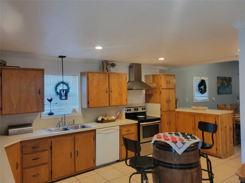 706 W Wrights Avenue, Comanche TX 76442 - Photo 9