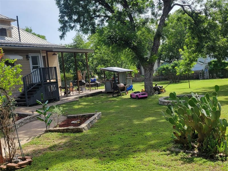 706 W Wrights Avenue, Comanche TX 76442 - Photo 30