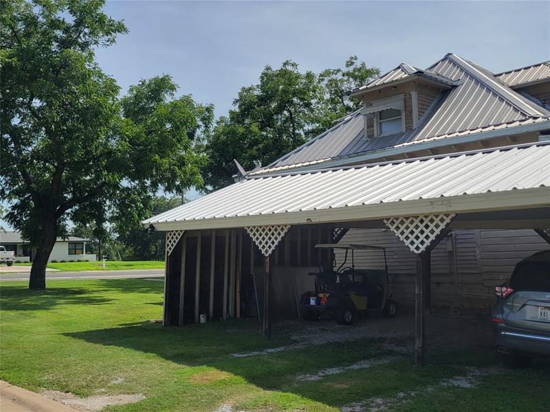 706 W Wrights Avenue, Comanche TX 76442 - Photo 31