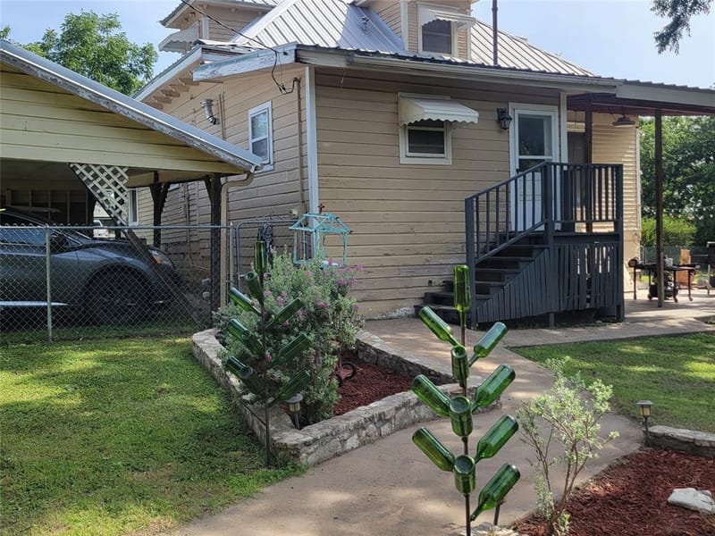706 W Wrights Avenue, Comanche TX 76442 - Photo 29