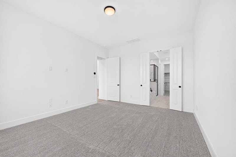 9909 Morning Cloak Drive, Denton TX 76207 - Photo 2
