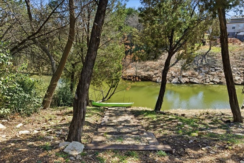 1205 Comanche Cove Drive, Granbury TX 76048 - Photo 38