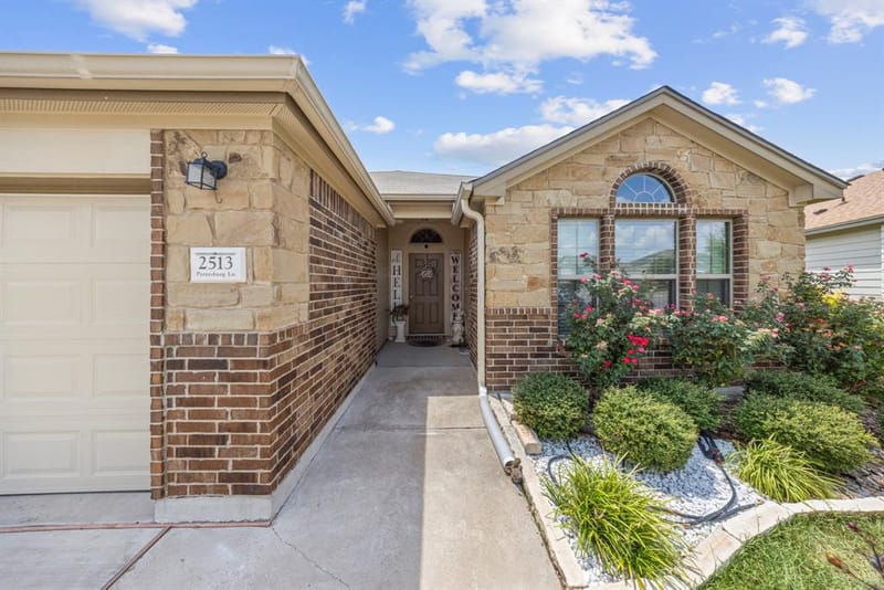 2513 Petersburg Lane, Temple TX 76504 - Photo 2
