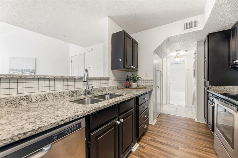 2301 Balsam Drive # M209, Arlington TX 76006 - Photo 4