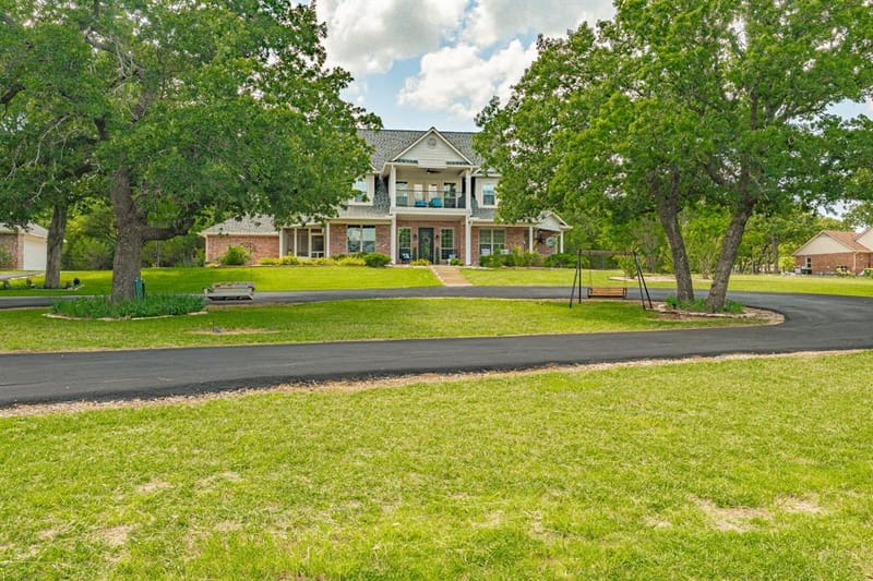1218 Meander Road, Granbury TX 76049 - Photo 3