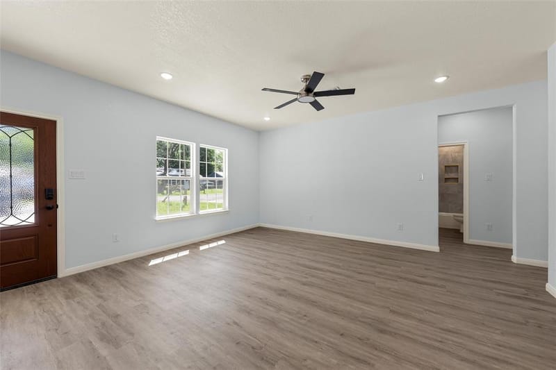 211 Lopez Street, Bellmead TX 76705 - Photo 2