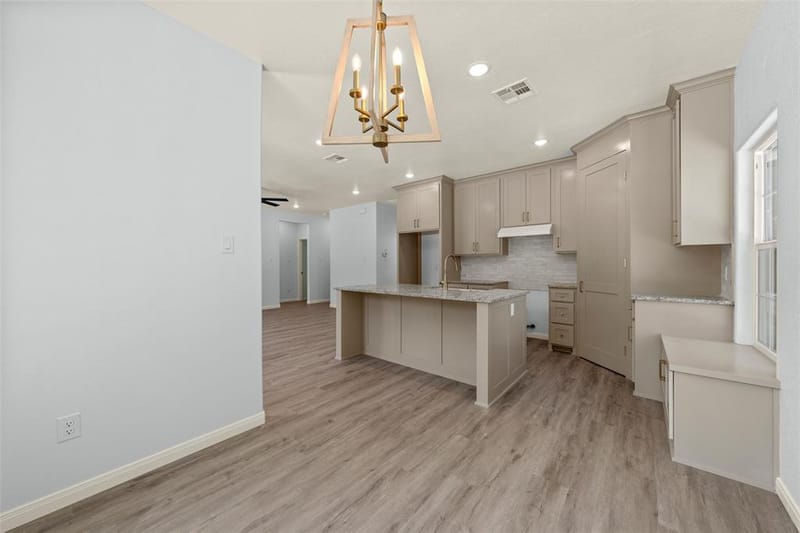 211 Lopez Street, Bellmead TX 76705 - Photo 6