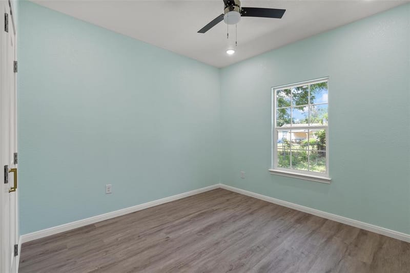 211 Lopez Street, Bellmead TX 76705 - Photo 13