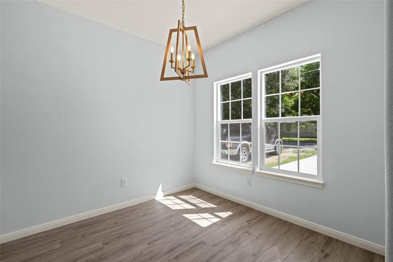 211 Lopez Street, Bellmead TX 76705 - Photo 7