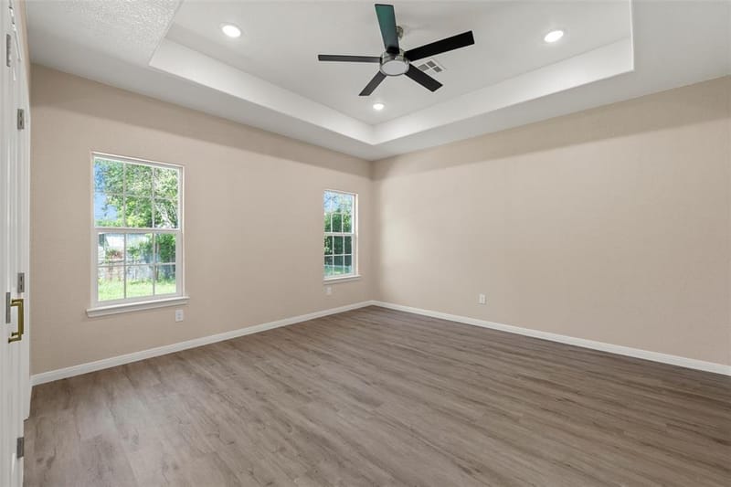211 Lopez Street, Bellmead TX 76705 - Photo 9