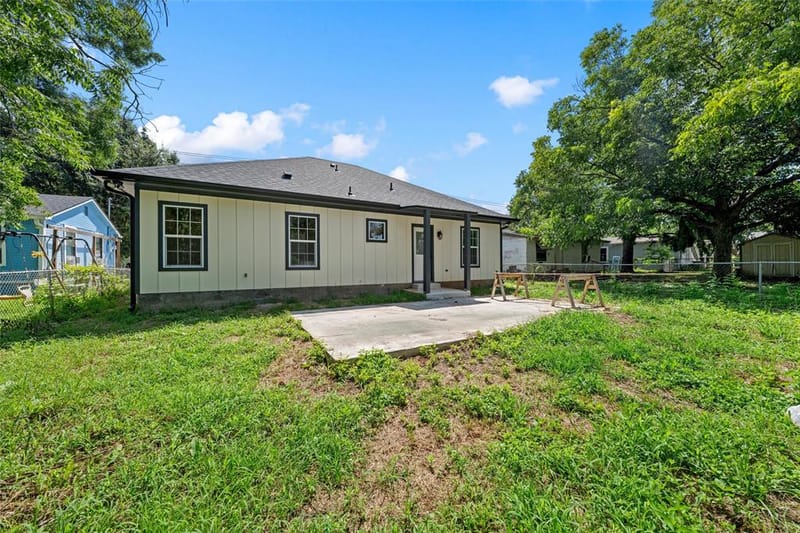 211 Lopez Street, Bellmead TX 76705 - Photo 15