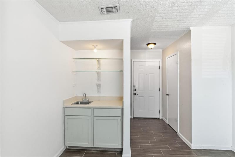 8109 Skillman Street # 2002, Dallas TX 75231 - Photo 10