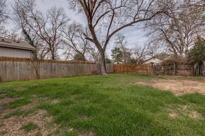 2415 Dathe Street, Dallas TX 75215 - Photo 23