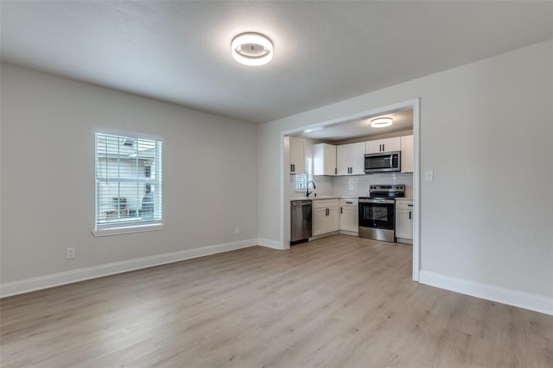 2415 Dathe Street, Dallas TX 75215 - Photo 9