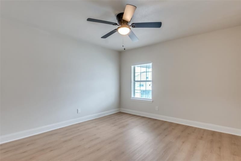 2415 Dathe Street, Dallas TX 75215 - Photo 21