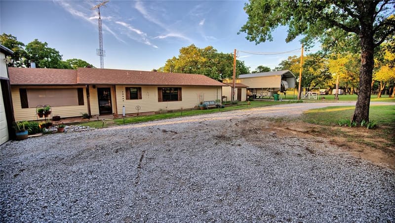 858 Ford Road, Bowie TX 76230 - Photo 32