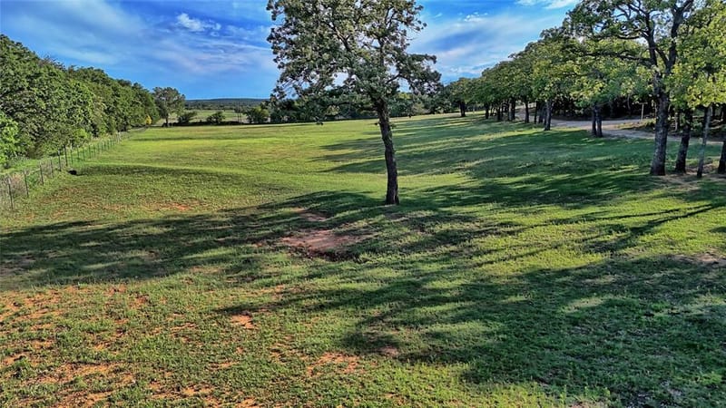 858 Ford Road, Bowie TX 76230 - Photo 28