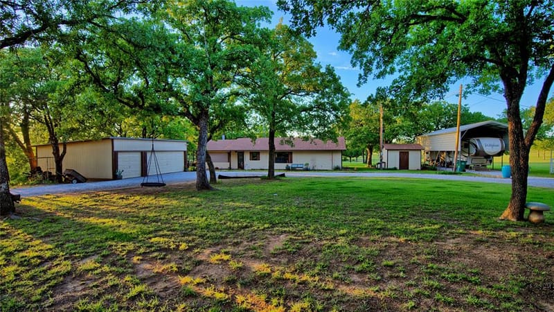 858 Ford Road, Bowie TX 76230 - Photo 29