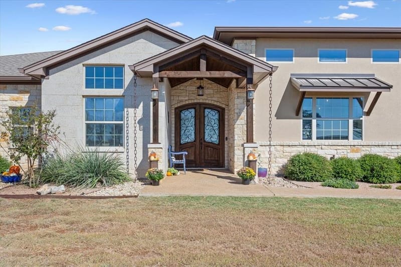 628 Wildflower, McGregor TX 76657 - Photo 2