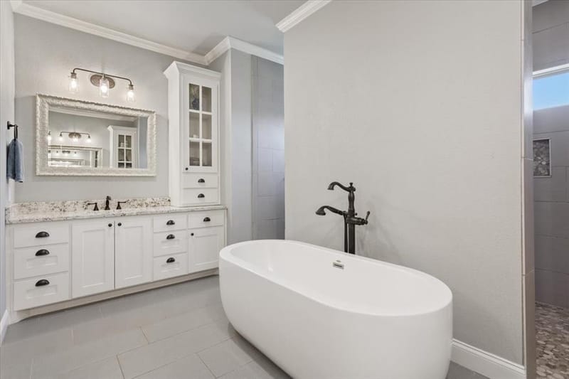 628 Wildflower, McGregor TX 76657 - Photo 24