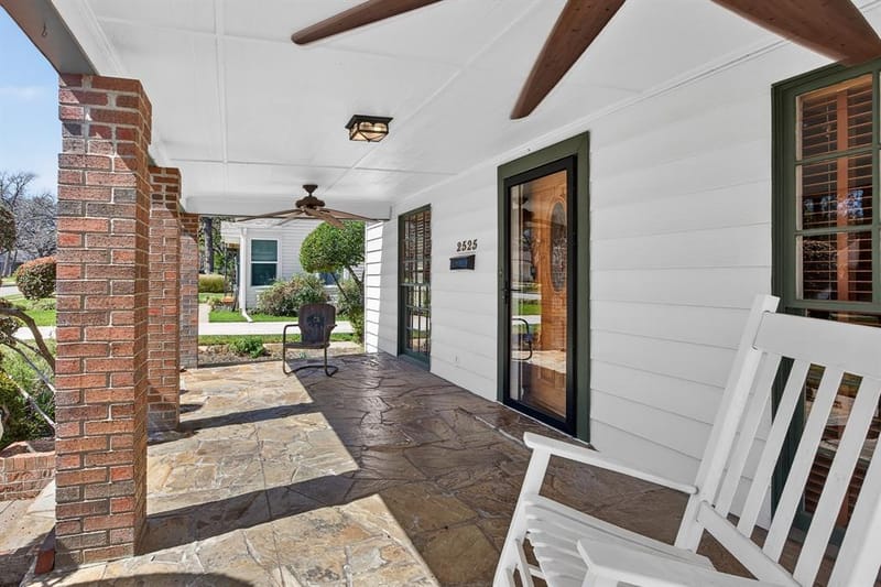 2525 Goldenrod Avenue, Fort Worth TX 76111 - Photo 2