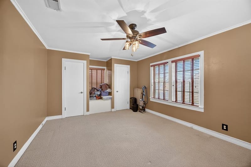2525 Goldenrod Avenue, Fort Worth TX 76111 - Photo 11