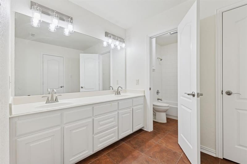 2509 Woodstone Court, Flower Mound TX 75022 - Photo 12