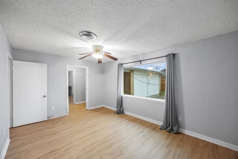 2438 Lasalle Drive, Irving TX 75062 - Photo 16