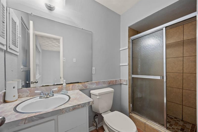 2438 Lasalle Drive, Irving TX 75062 - Photo 24