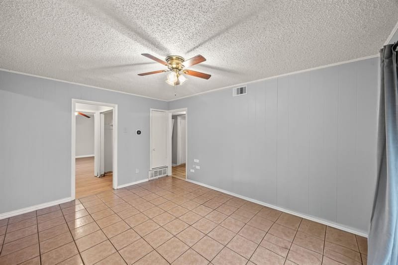 2438 Lasalle Drive, Irving TX 75062 - Photo 15