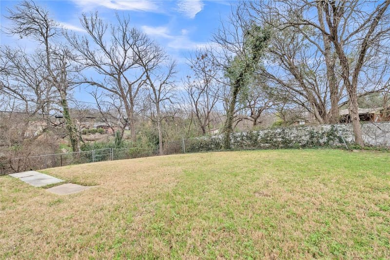 801 Arliss Drive, Woodway TX 76712 - Photo 27