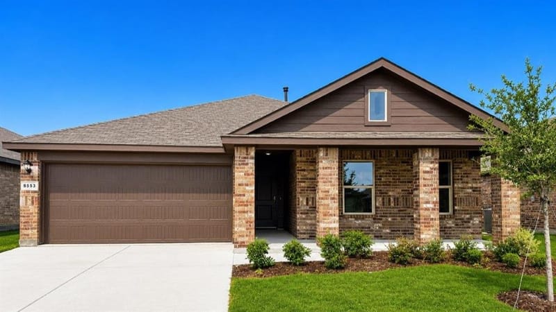 8553 DUNNSTOWN Drive, Fort Worth TX 76131