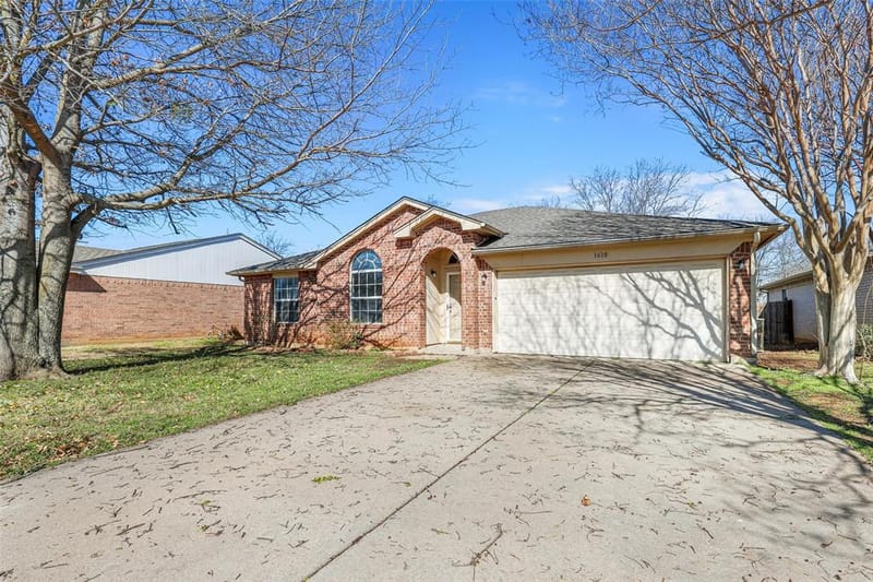 1610 Merritt Drive, Mansfield TX 76063