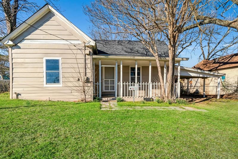 1716 Maple Avenue, Paris TX 75460 - Photo 2