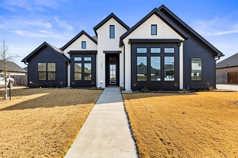 2217 Slocum Court, Waco TX 76655 - Photo 2