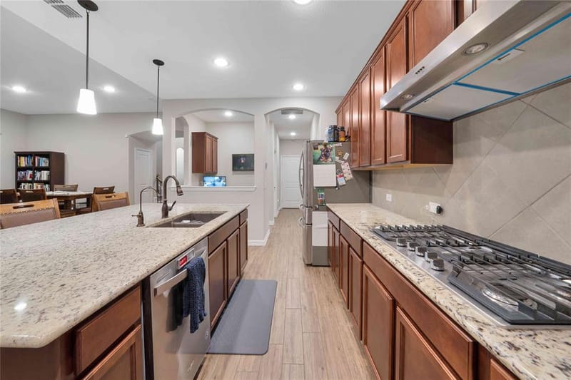 9401 Trailway Dr, Little Elm TX 75068 - Photo 7