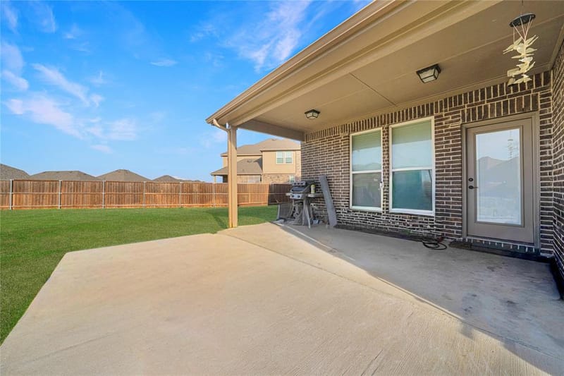 9401 Trailway Dr, Little Elm TX 75068 - Photo 32