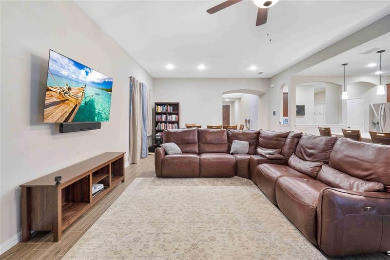 9401 Trailway Dr, Little Elm TX 75068 - Photo 10