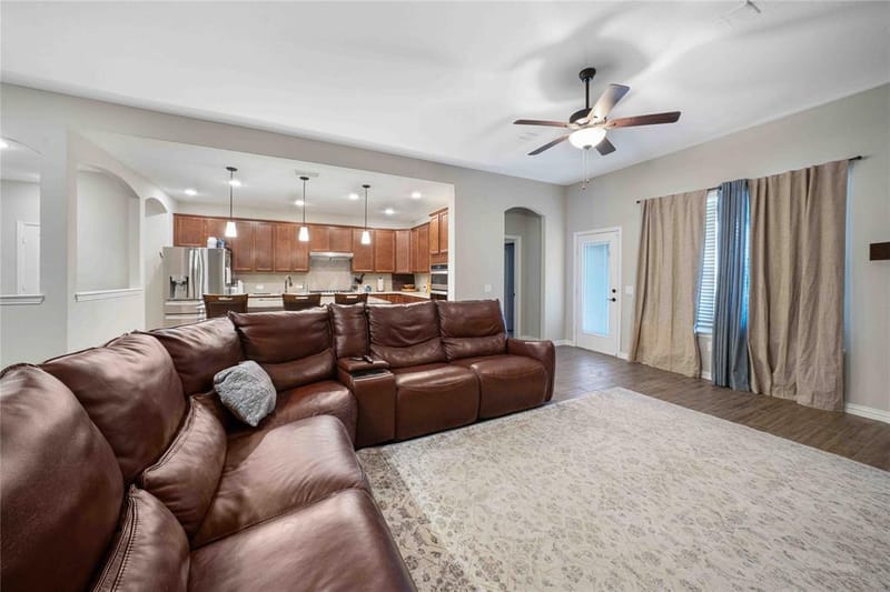 9401 Trailway Dr, Little Elm TX 75068 - Photo 11