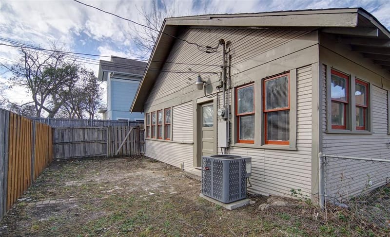 2121 Fairmount Avenue, Fort Worth TX 76110 - Photo 24