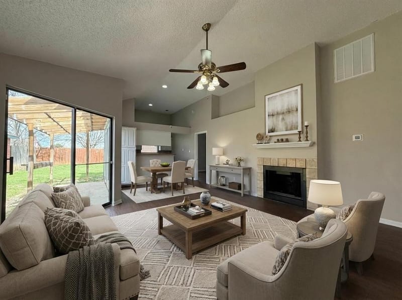 4713 Poppy Drive E, Fort Worth TX 76137 - Photo 2