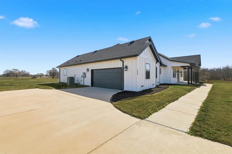 420 Zonaverde Court, Poolville TX 76487 - Photo 31