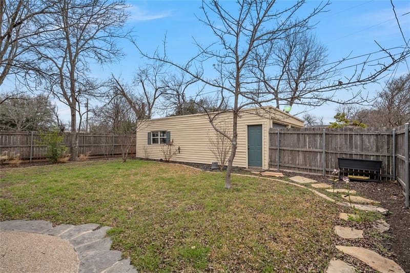 628 N 33rd Street, Waco TX 76707 - Photo 32