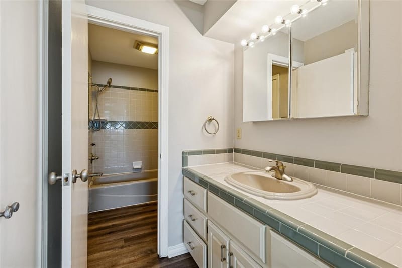 1017 Denmark Street, Grand Prairie TX 75050 - Photo 21