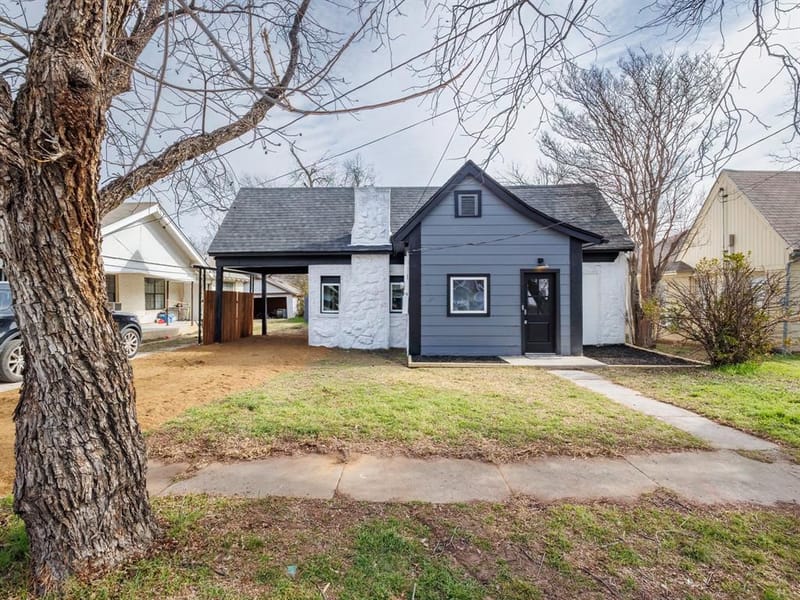 1610 1st Street, Brownwood TX 76801 - Photo 2